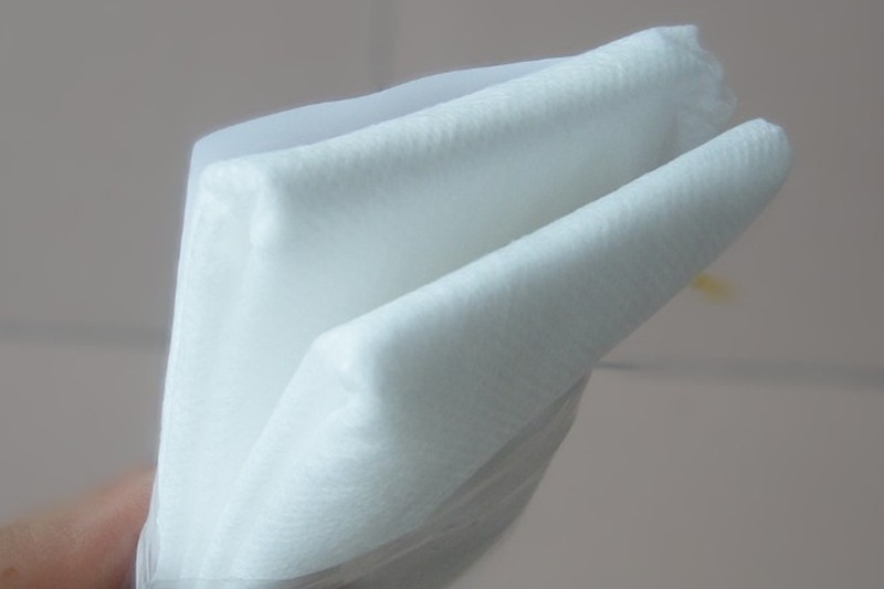 Bandage triangulaire non tissé