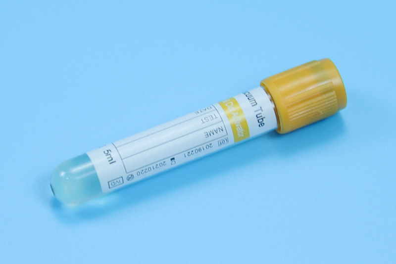 Tube &agrave; vide de l'activateur de gel et de caillot 